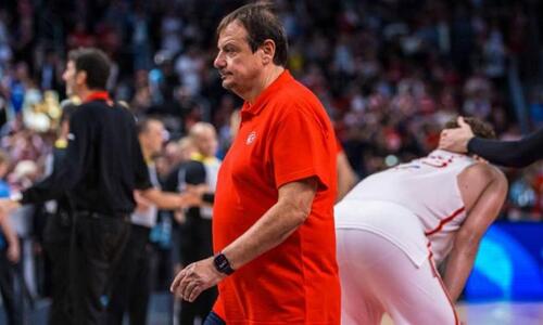 Αταμάν: «Είμαι βαθιά λυπημένος, η ιστορία καταγράφει πάντα τους πρωταθλητές» thumb
