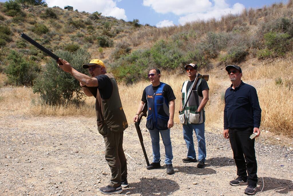 «Λαότρυπα» Κορμακίτη και Στέλιος Στυλιανού οι νικητές του πρώτου αγώνα thumb