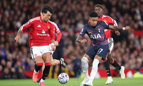 Premier League:  «Χρυσό» βαθμό με 10 παίκτες η Τότεναμ στο «Ολντ Τράφορντ» thumb
