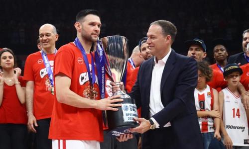 Το μήνυμα του Παπανικολάου μετά την ανανέωση: «Πάμε να δημιουργήσουμε νέες θρυλικές στιγμές» thumb