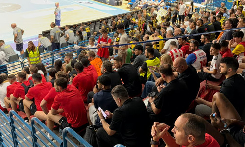 ΒΙΝΤΕΟ ST: O Ολυμπιακός ήταν εκεί - Δεν έλειψαν οι εντάσεις thumb