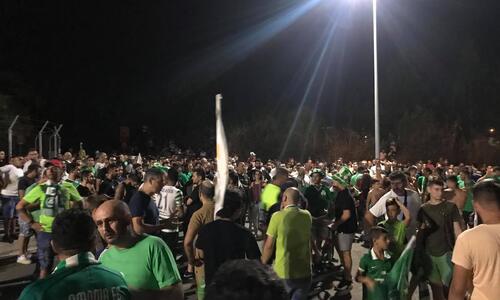 Αποστολή Ομόνοιας: Αποθέωση από χιλιάδες κόσμο έξω από το ΓΣΠ (Pics+Vid) thumb