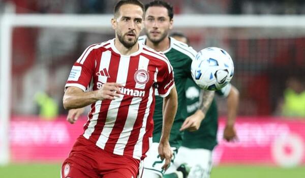 Έφτασε τις 350 συμμετοχές με τον Ολυμπιακό ο Φορτούνης image
