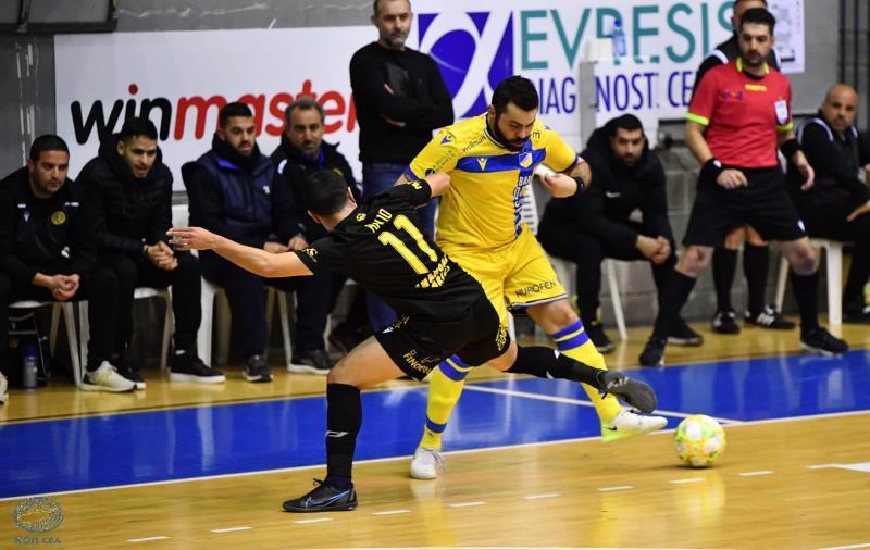 Πρωτάθλημα Futsal: ΑΠΟΕΛ - ΑΕΛ (19:00 - Cytavision) thumb