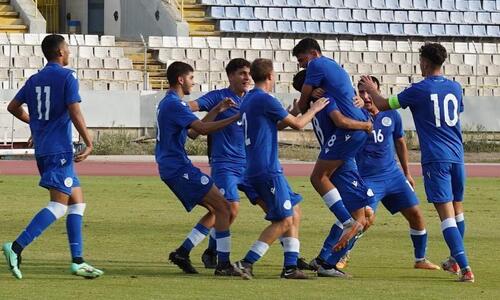 Η αποστολή της Εθνικής Παίδων Κ-17 για το φιλικό στη Γερμανία thumb