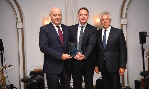 Ο Πρόεδρος της ΚΟΠ, Χάρης Λοϊζίδης, τιμήθηκε με το «Gaspart Bonet Foundation Award» από τη HOTREC thumb