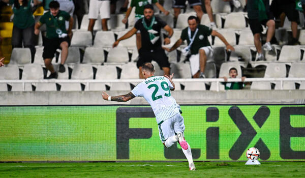 Europa League: Η γκολάρα του Μπαλκόβετς ανάμεσα στις 4 που ξεχώρισαν! (ΒΙΝΤΕΟ) image