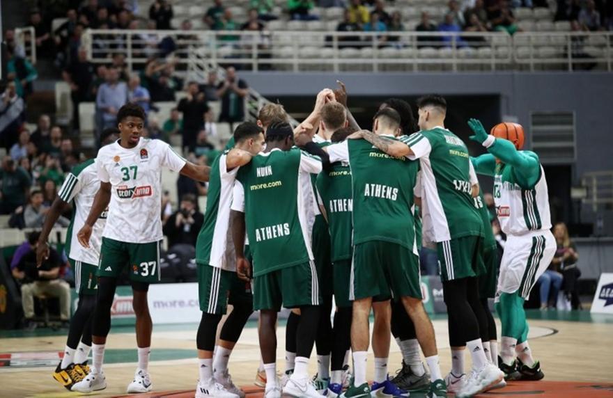 Πρόταση γάμου στο παρκέ στο ημίχρονο του Παναθηναϊκός-Ζαλγκίρις thumb