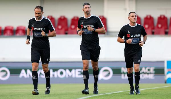 Ανόρθωση: Τα παράπονα για τη διαιτησία και η σκέψη για αντίδραση image