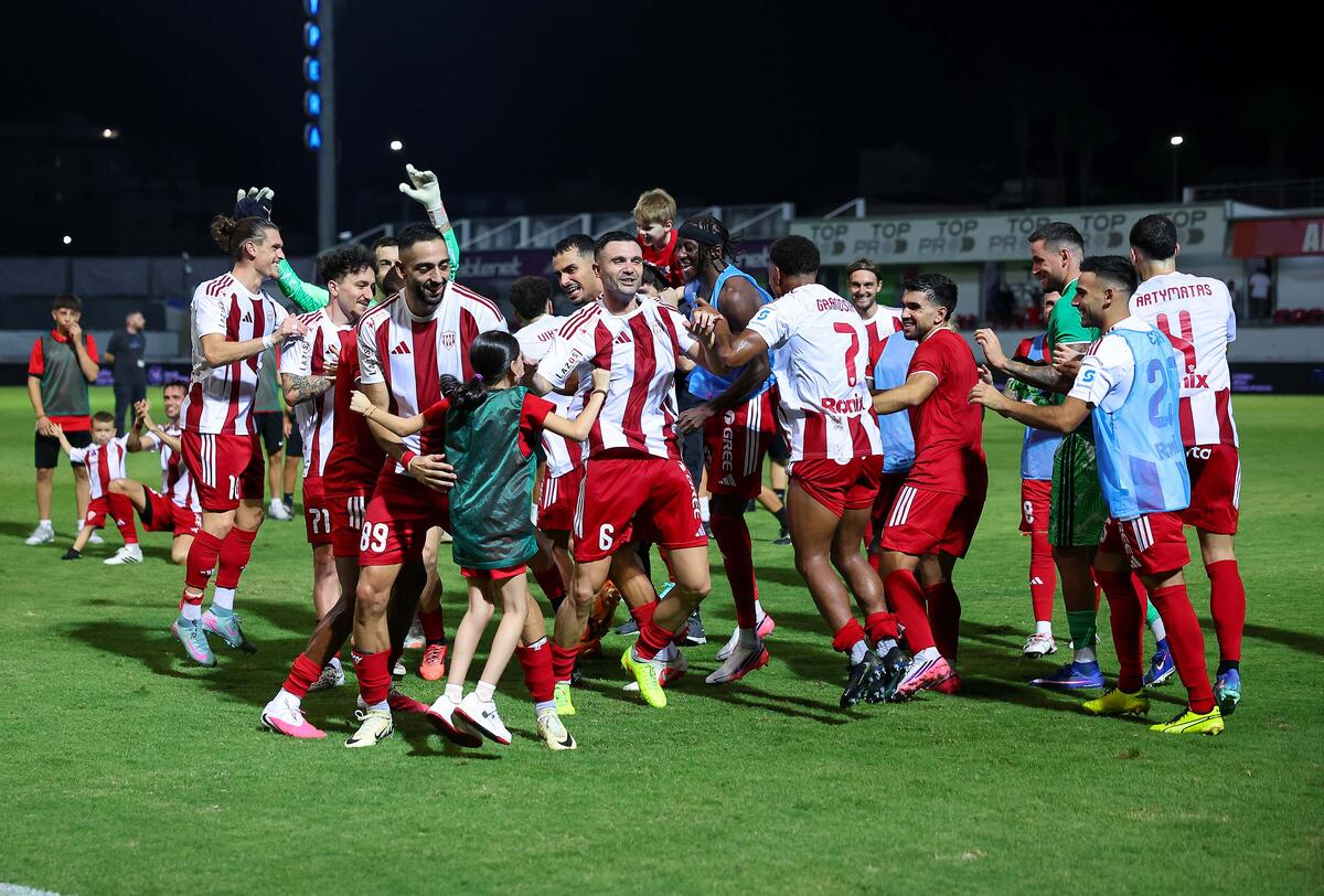 «Κτύπημα» της Νέας Σαλαμίνας μετά τη τριάρα (Βίντεο) thumb