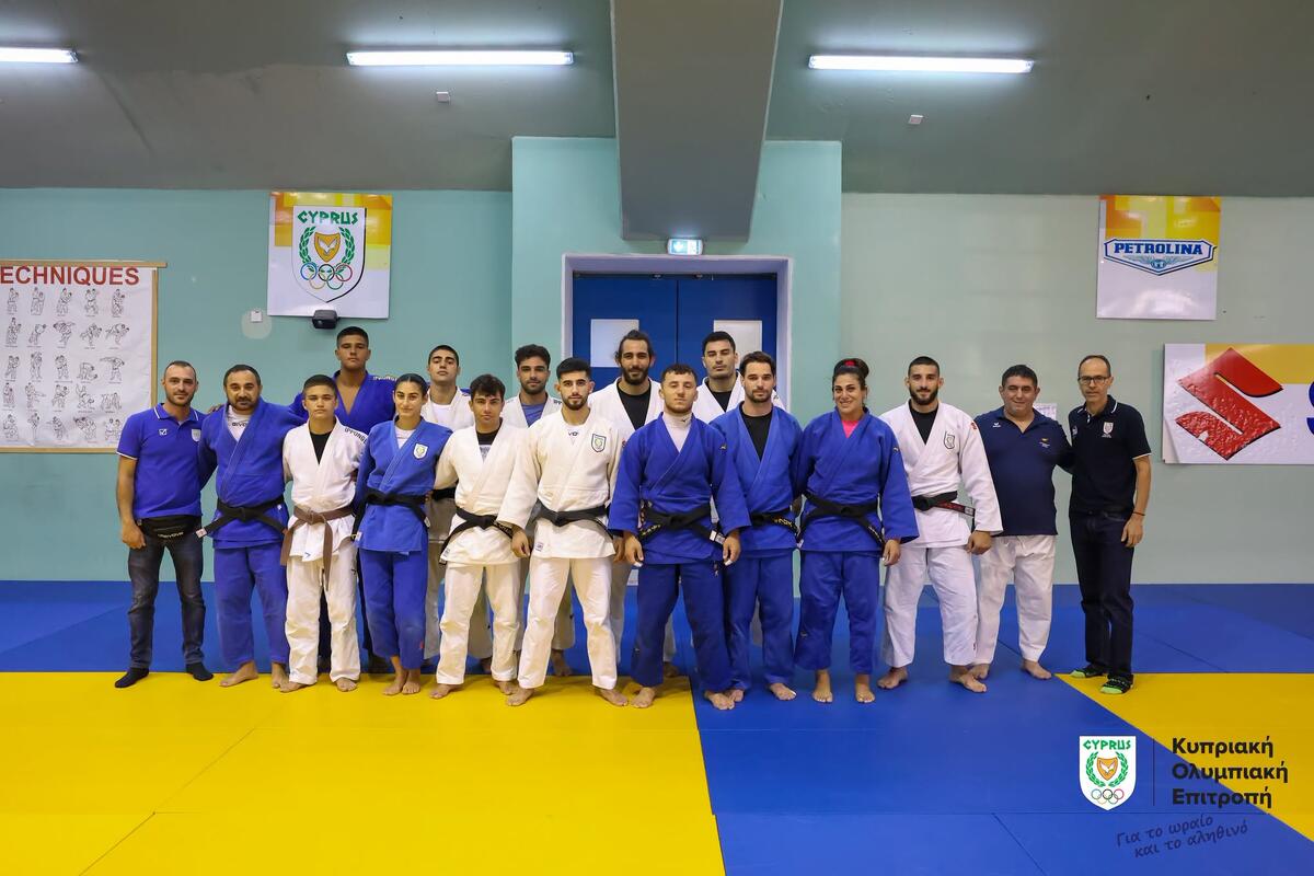 Η Κυπριακή Ολυμπιακή Επιτροπή στο πλευρό και της ομάδας Τζούντο thumb