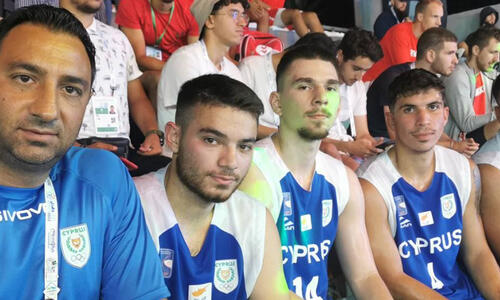 ''Δεν θα τα παρατήσουμε'' thumb