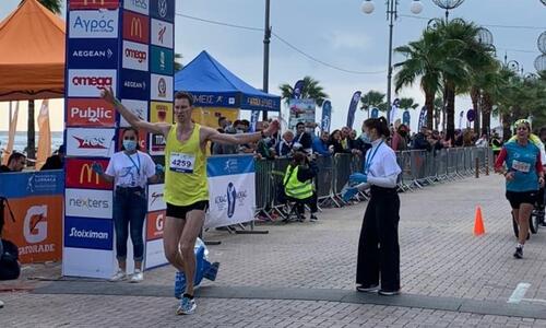 Ο μεγάλος νικητής του Μαραθωνίου Δρόμου του Larnaka International Marathon thumb
