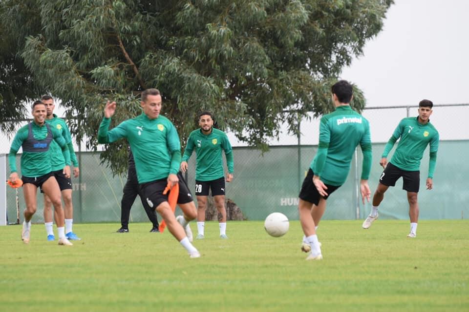 Ολοκλήρωσε για ΑΠΟΕΛ η ΑΕΚ (pics) thumb