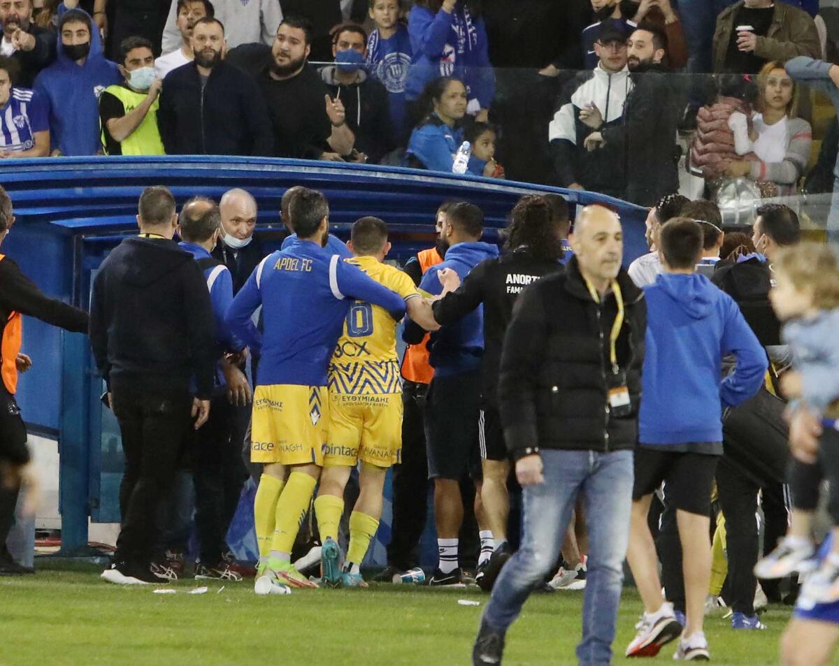 Όλες οι ποινές σε Ανόρθωση-ΑΠΟΕΛ για τον επαναληπτικό στο «ΠΑΠ»! thumb