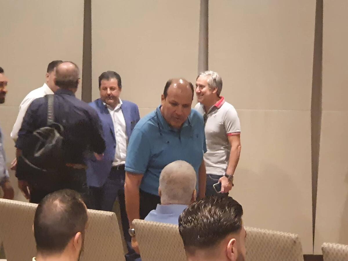 Δεν μπορούσε να λείπει  thumb