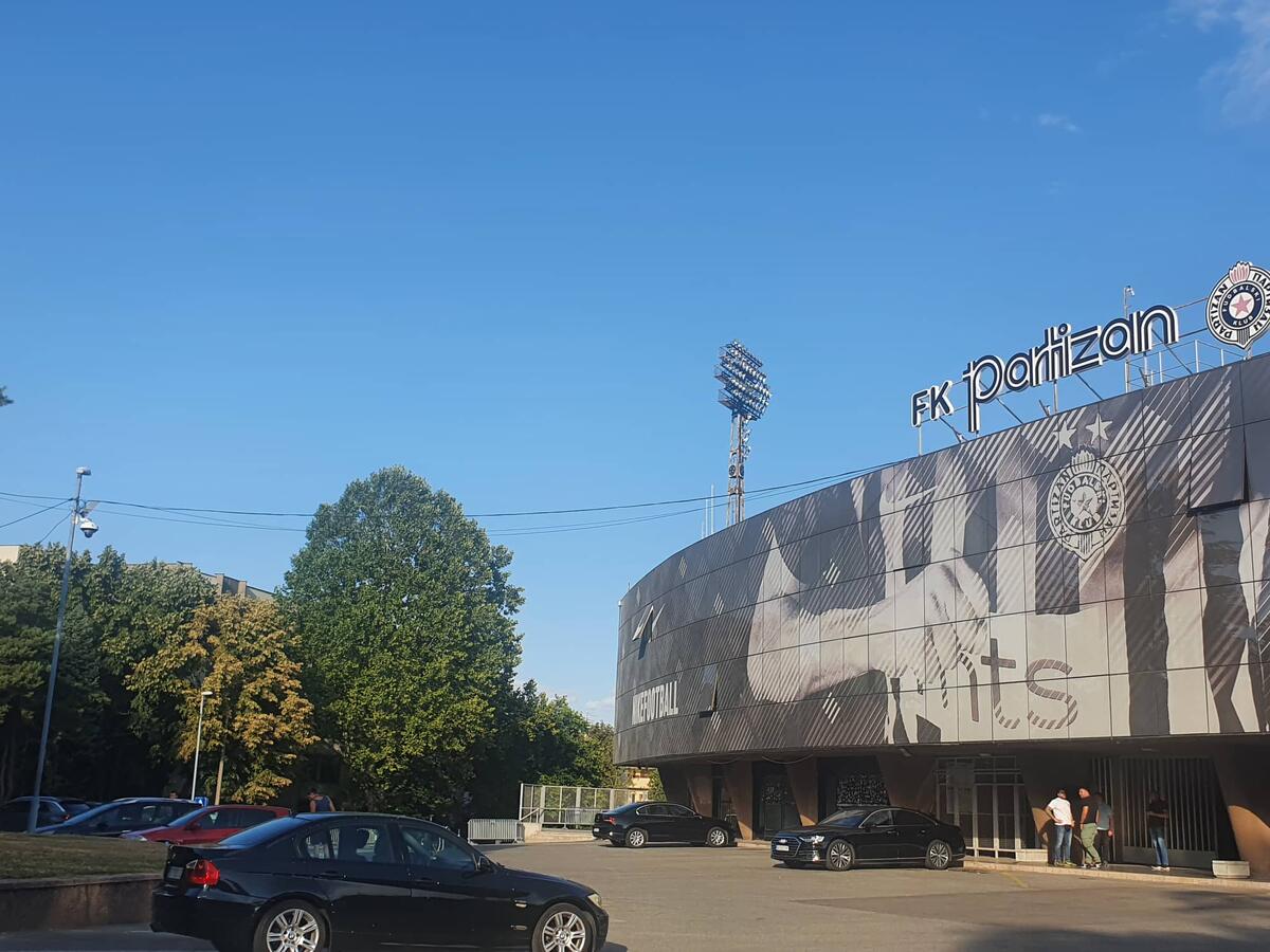Πρώτα πλάνα από το Partizan Stadium (pics) thumb