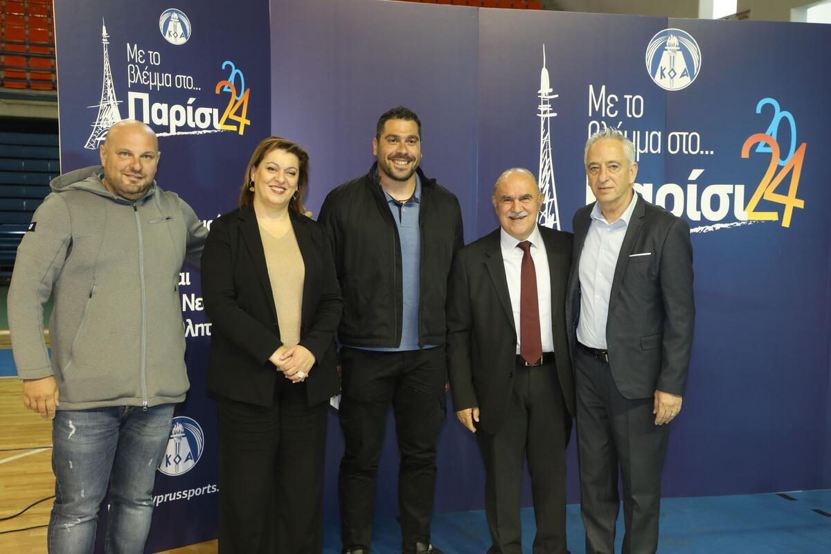 «Με το βλέμμα στο Παρίσι 2024»: Η ΥΠΑΝ και η ηγεσία του ΚΟΑ υποδέχτηκαν  τους αθλητές  thumb