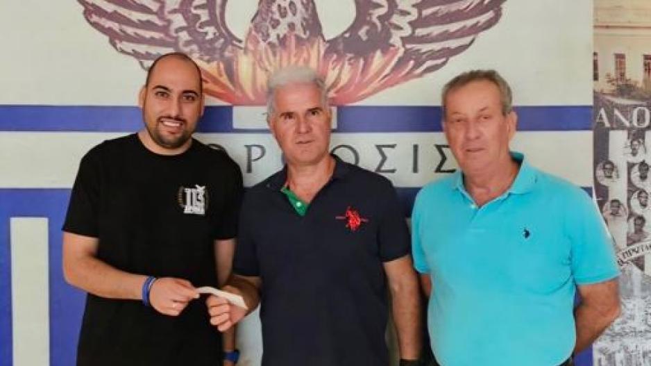Εξαιρετική κίνηση από τους παλαίμαχους της Ανόρθωσης thumb