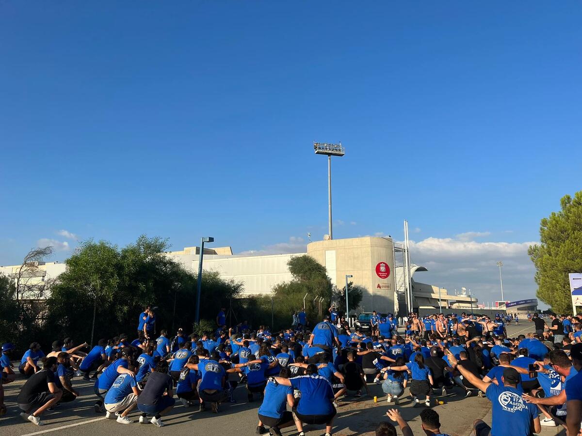 Video Sportime: Το pre game των οπαδών της Ανόρθωσης έξω από το ΓΣΠ! thumb