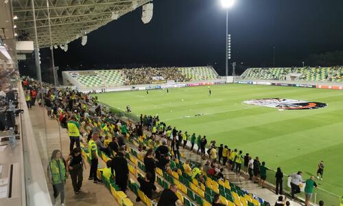 Βίντεο: Γιούχα και σφυρίγματα στην είσοδο της Φενέρμπαχτσέ thumb