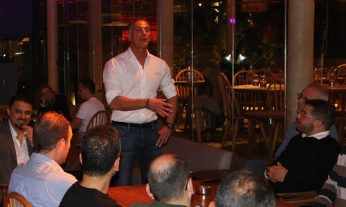 Προειδοποιήσεις Σάντη: «Ξένο σώμα»  thumb