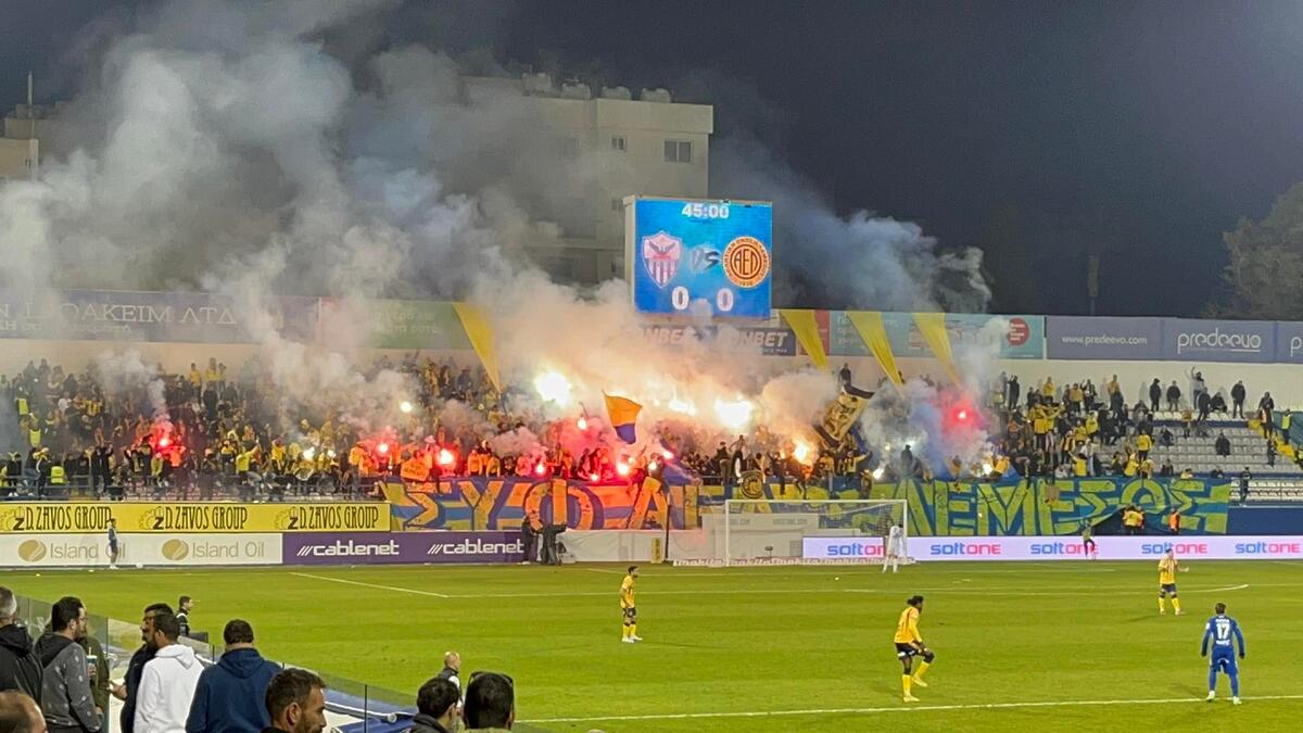 Το φοβερό show που ετοίμασαν οι ΑΕΛίστες! (Βίντεο ST) thumb