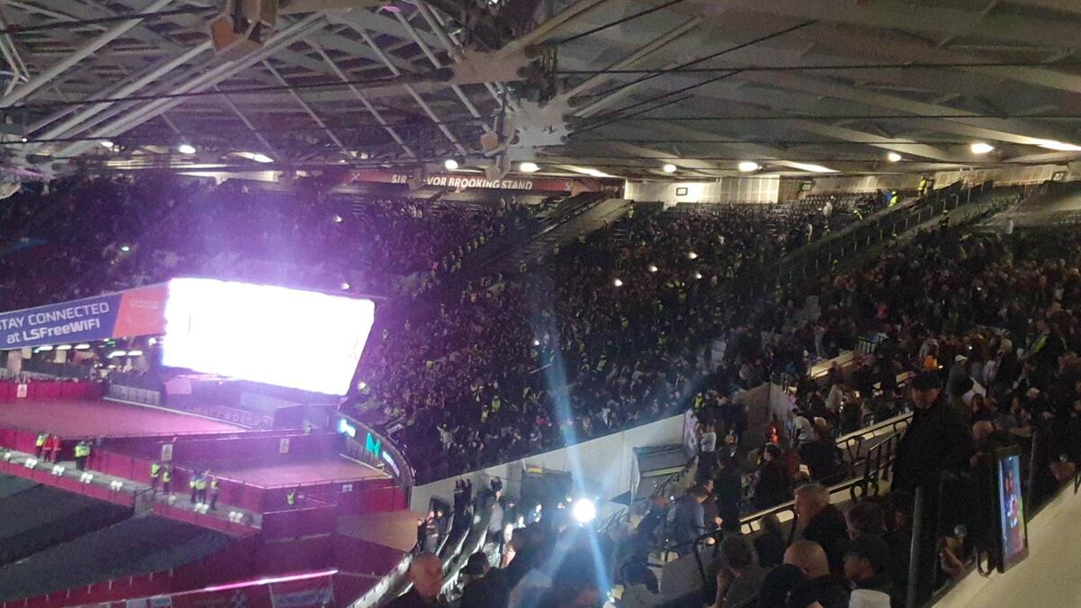 «Για' σένα καταρρέω» στο London Stadium! (Βίντεο ST) thumb