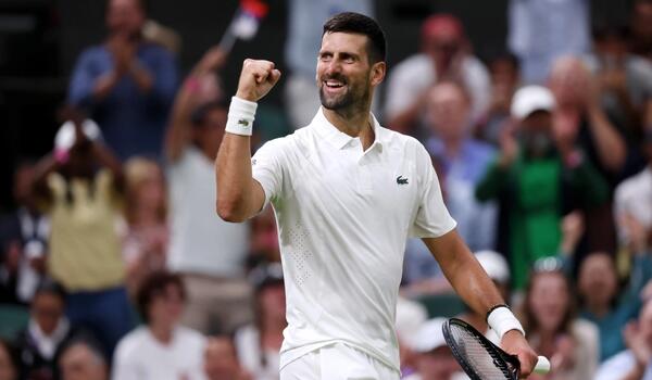 Στους 16 του Wimbledon ο Τζόκοβιτς image