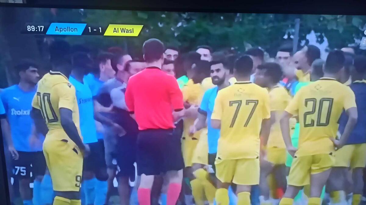 Άναψαν τα αίματα στο φιλικό του Απόλλωνα! (ΦΩΤΟΣ) thumb