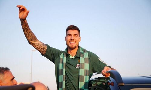 Ο κακός χαμός στο αεροδρόμιο για την σπουδαία μεταγραφή! (Βίντεο) thumb