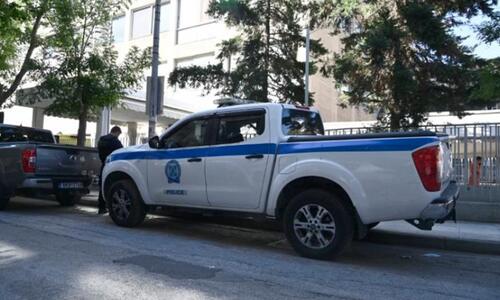 Κινητοποίηση από τώρα, ελέγχει αμάξια η αστυνομία thumb