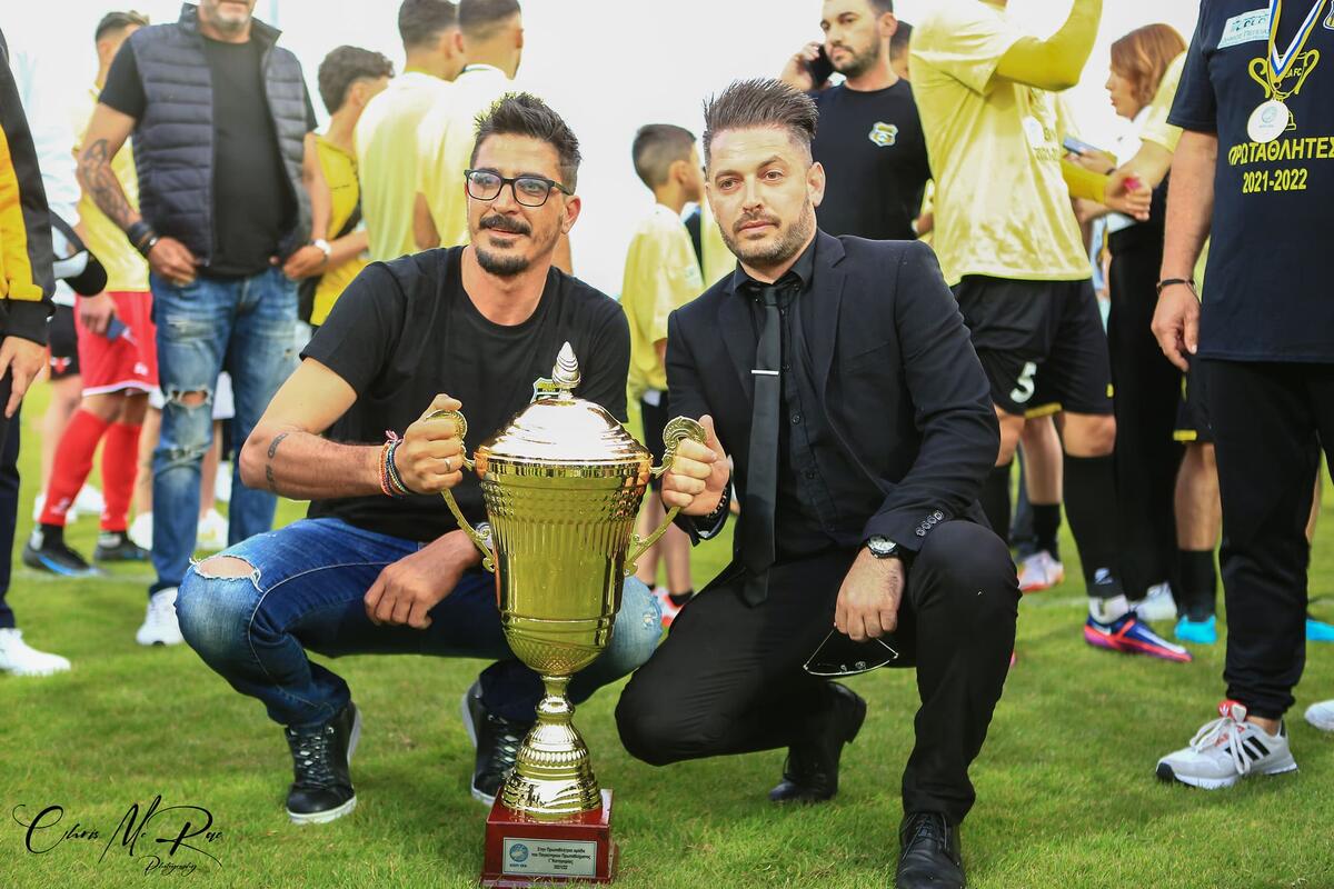 Ανακοίνωσε την αποχώρηση του ο πρόεδρος: «Δεν εγκαταλείπω ένα σάπιο καράβι» thumb