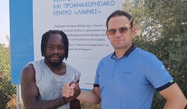 Κανένας ποδοσφαιριστής μόνος του! (video) image