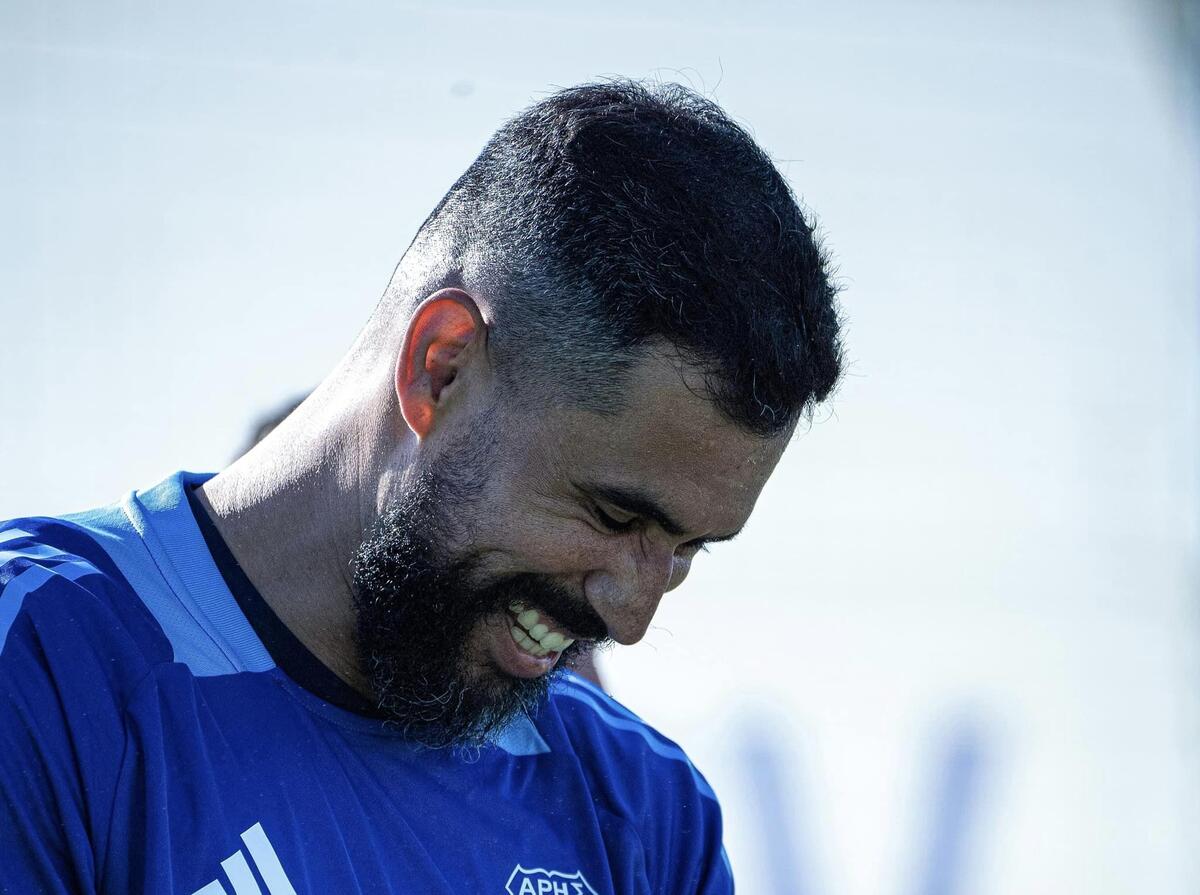 Πρόβλημα με Βανά Άλβες, νοκ άουτ για 3-4 εβδομάδες thumb