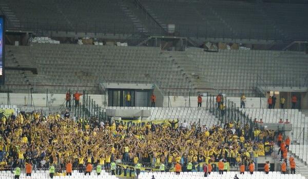 ΑΕΛ: Όταν το «χρόνια πολλά αγάπη μου γλυκιά» ακούστηκε στο Βελοντρόμ! (ΒΙΝΤΕΟ) image