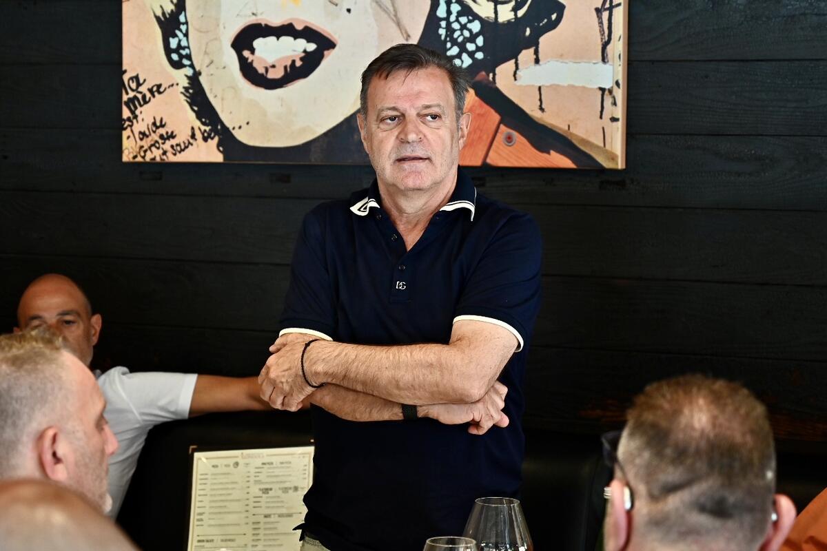 Πετρίδης: «Πρωτάθλημα, κύπελλο και ομίλους - Ναι ψάχνουμε αριστερό μπακ» thumb