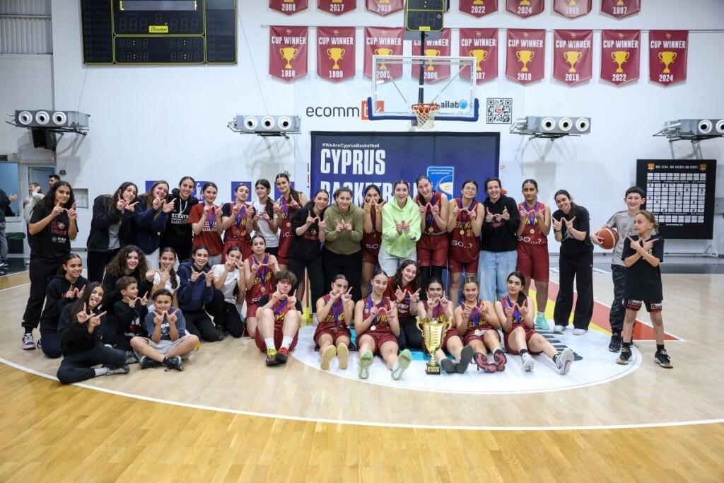 Πρωταθλητής ο Κεραυνός στην Επίλεκτη κατηγορία Γυναικών Κ16 thumb