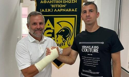 Επέκταση συμβολαίου και υπόσχεση από τον Μάμα thumb