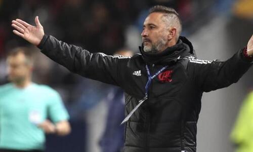 Έξαλλος ο Περέιρα: «Παίξαμε και κόντρα στους διαιτητές» thumb