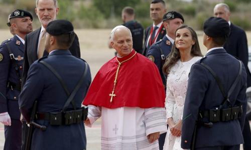 Ο πάπας Λέων προσγειώθηκε στη Μαδρίτη και δήλωσε οπαδός της Ρεάλ! thumb