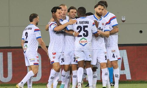 Super League: Εντυπωσιακή εμφάνιση και πεντάρα για Βόλο thumb