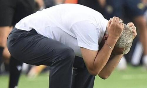 Μουρίνιο μετά τον αποκλεισμό: «Εάν μιλήσω ανοικτά θα... μπω σε μπελάδες» thumb