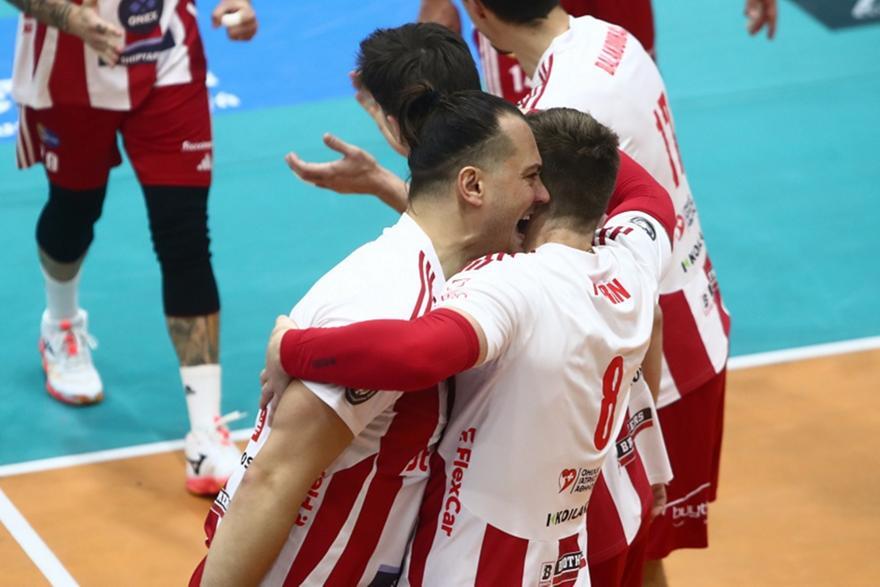 Θρυλική ανατροπή και back to back στο Super Cup o Oλυμπιακός! thumb