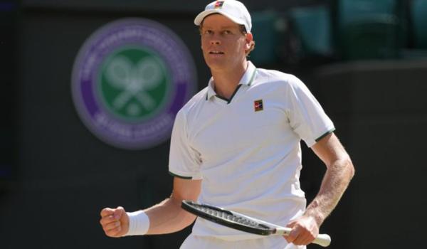 Στα ημιτελικά του Wimbledon ο Γιανίκ Σίνερ image
