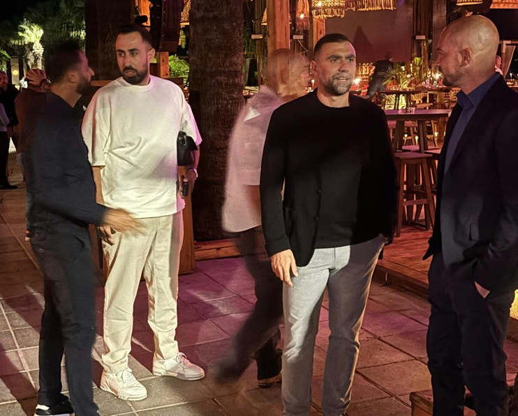 Ανορθωσιάτικο πηγαδάκι Μανιάτη-Ελ Μαέστρο (φωτορεπορτάζ) thumb