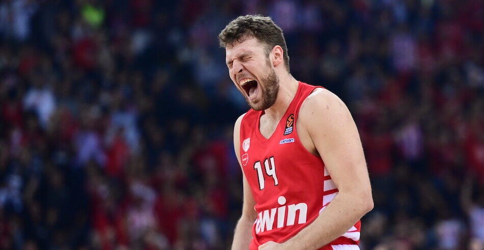 Ενδιαφέρον ξανά από NBA για Βεζένκοφ thumb