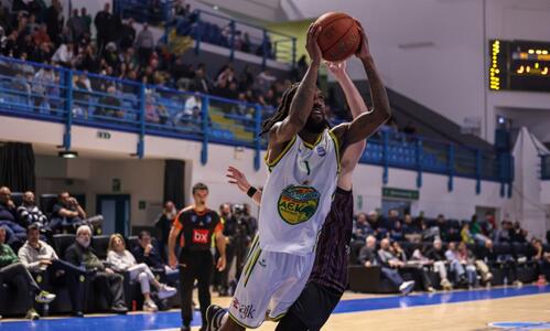 ECOMMBX Basket League: 22ο ροζ φύλλο για Πετρολίνα ΑΕΚ thumb