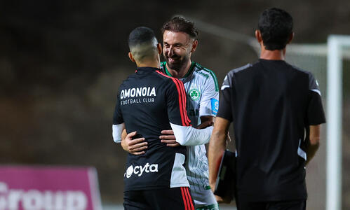 Έκτορ Γκoνζάλες: «Μας δυσκόλεψε το 5-4-1 αλλά οι παίκτες ήξεραν τα ζητούμενα σε άμυνα-επίθεση» thumb