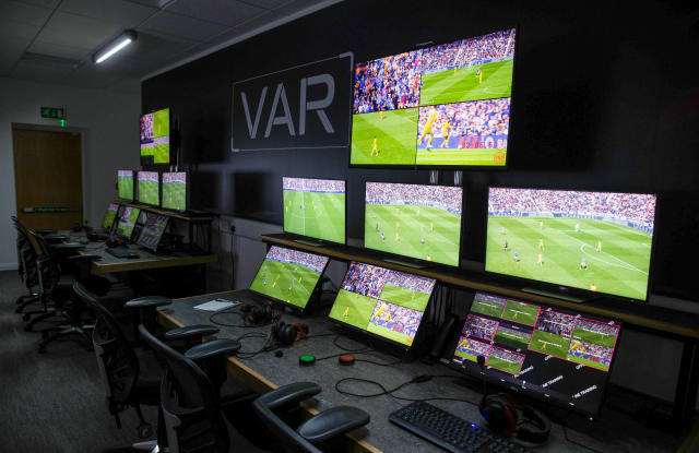 VAR: Σκέψεις για παρέμβαση σε κόρνερ, φάουλ και δεύτερες κίτρινες! thumb